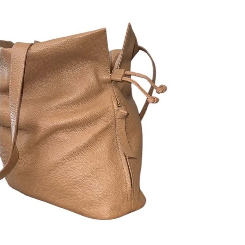 Tote Le Monde Roma Cinch Cognac Camel Tan‎ Leather Tote Shoulder Bag